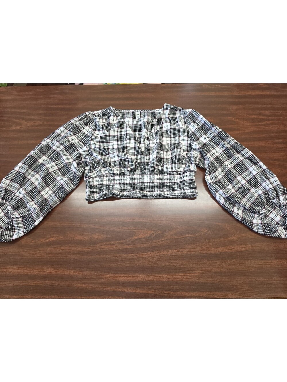It's Plaid Crop Top JRs XL Black White Smocked Long Balloon Sleeve Cottagecore